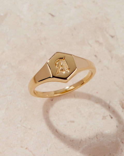 English clearance signet ring